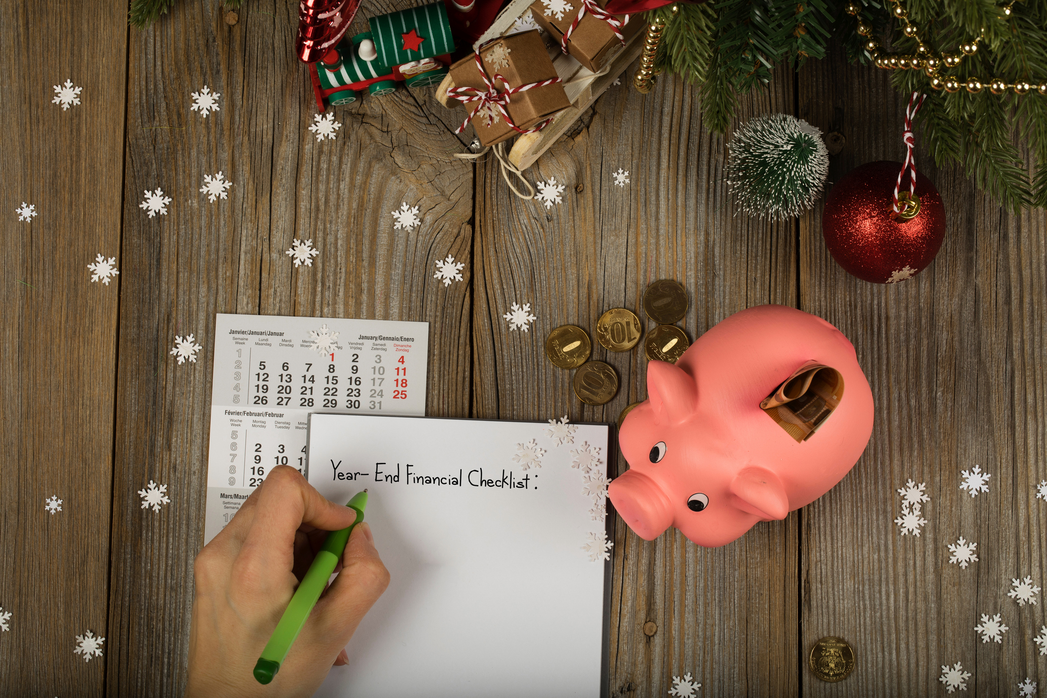 Smart Financial Tasks to Tackle Before 2026
